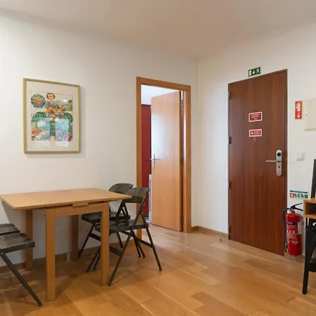 Apartamento With Private Terrace 250m To Largo Intendente Lisboa