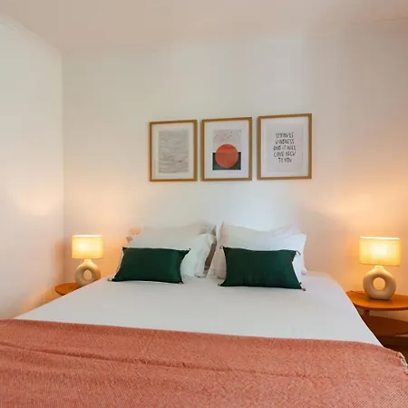 With Private Terrace 250m To Largo Intendente Apartamento *