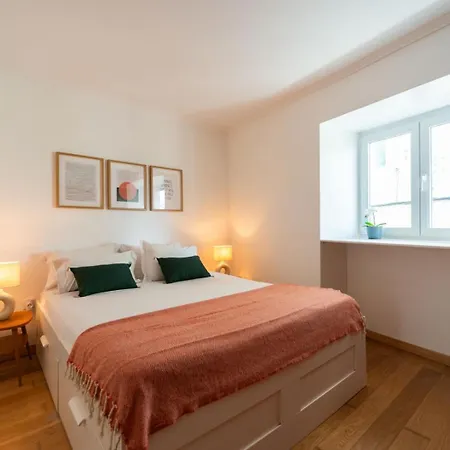 With Private Terrace 250m To Largo Intendente Apartamento