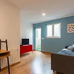 Apartment With Private Terrace 250m To Largo Intendente *