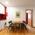 Apartment With Private Terrace 250m To Largo Intendente Lissabon