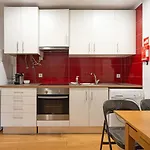 Apartment With Private Terrace 250m To Largo Intendente *